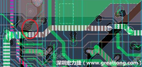 慢慢確認(rèn)CAF發(fā)生的位置后，可以配合Gerber查看PCB的結(jié)構(gòu)是否有通孔太近或是線路太近的問題。