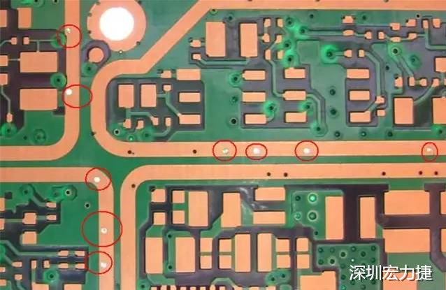 防止PCB過波峰焊時錫從導(dǎo)通孔貫穿元件面造成短路；特別是我們把過孔放在BGA焊盤上時，就必須先做塞孔，再鍍金處理，便于BGA的焊接。