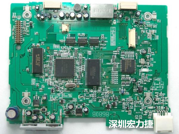 大面積PCB若電子元器件數(shù)量多、重量較重，板材強(qiáng)度不夠時(shí)容易產(chǎn)生PCB中央部凹陷問題。