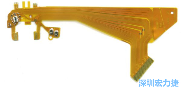 針對(duì)消費(fèi)性電子產(chǎn)品的外型設(shè)計(jì)，F(xiàn)PC可以做任意形狀的適應(yīng)性線路設(shè)計(jì)。